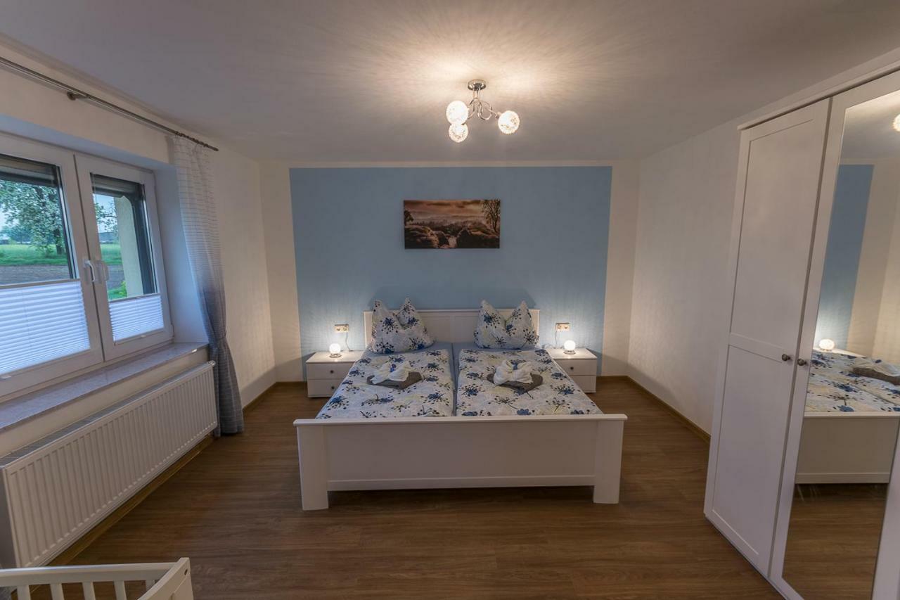 Ferienwohnung "Turmblick" Rathmannsdorf Buitenkant foto